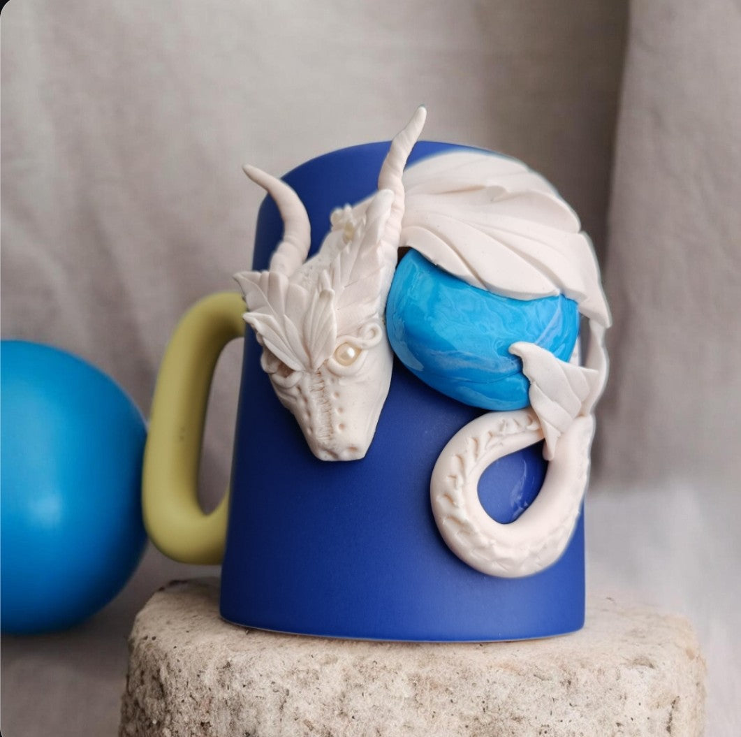 Mug « Dragon » décoré main en Fimo